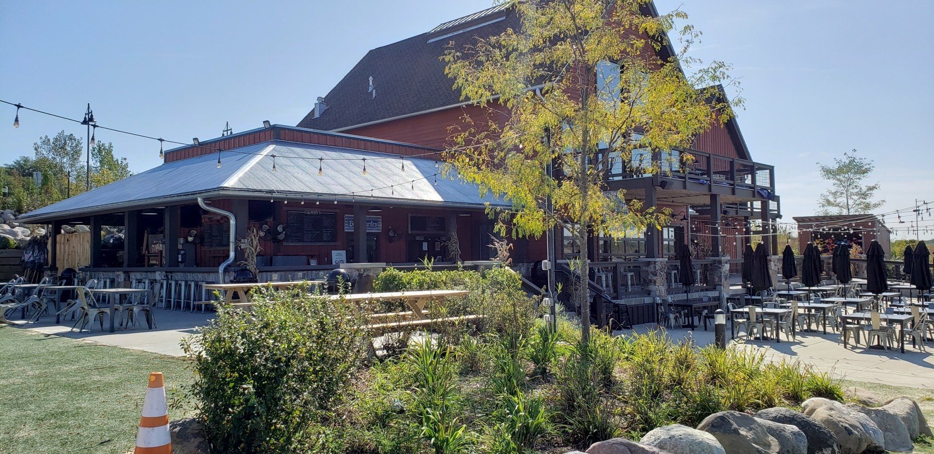 Commercial building